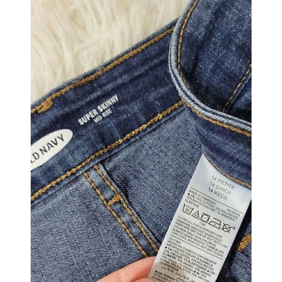 Old Navy Super Skinny Midrise Jeans Sz 14P Dark Wash *Read description - Picture 3 of 5